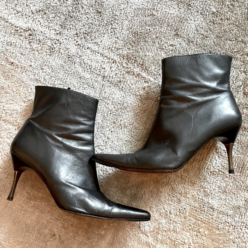 M.T.U international European brand black metallic booties